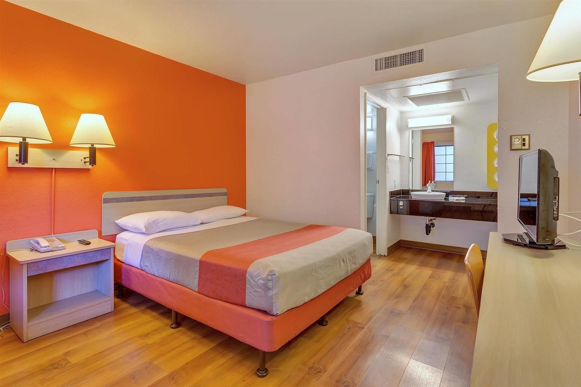 Motel 6-Santa Rosa, Ca - North Екстер'єр фото