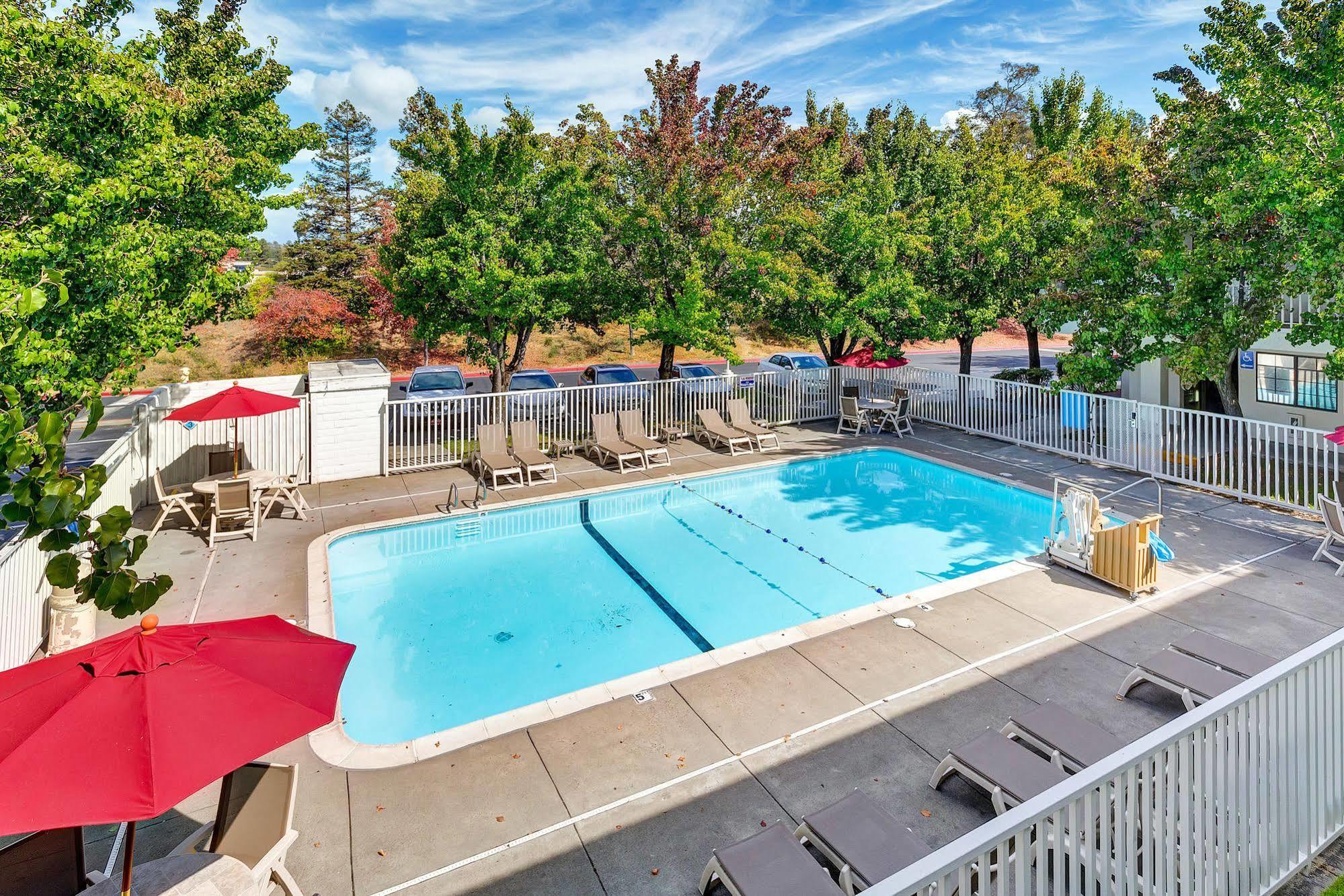 Motel 6-Santa Rosa, Ca - North Екстер'єр фото
