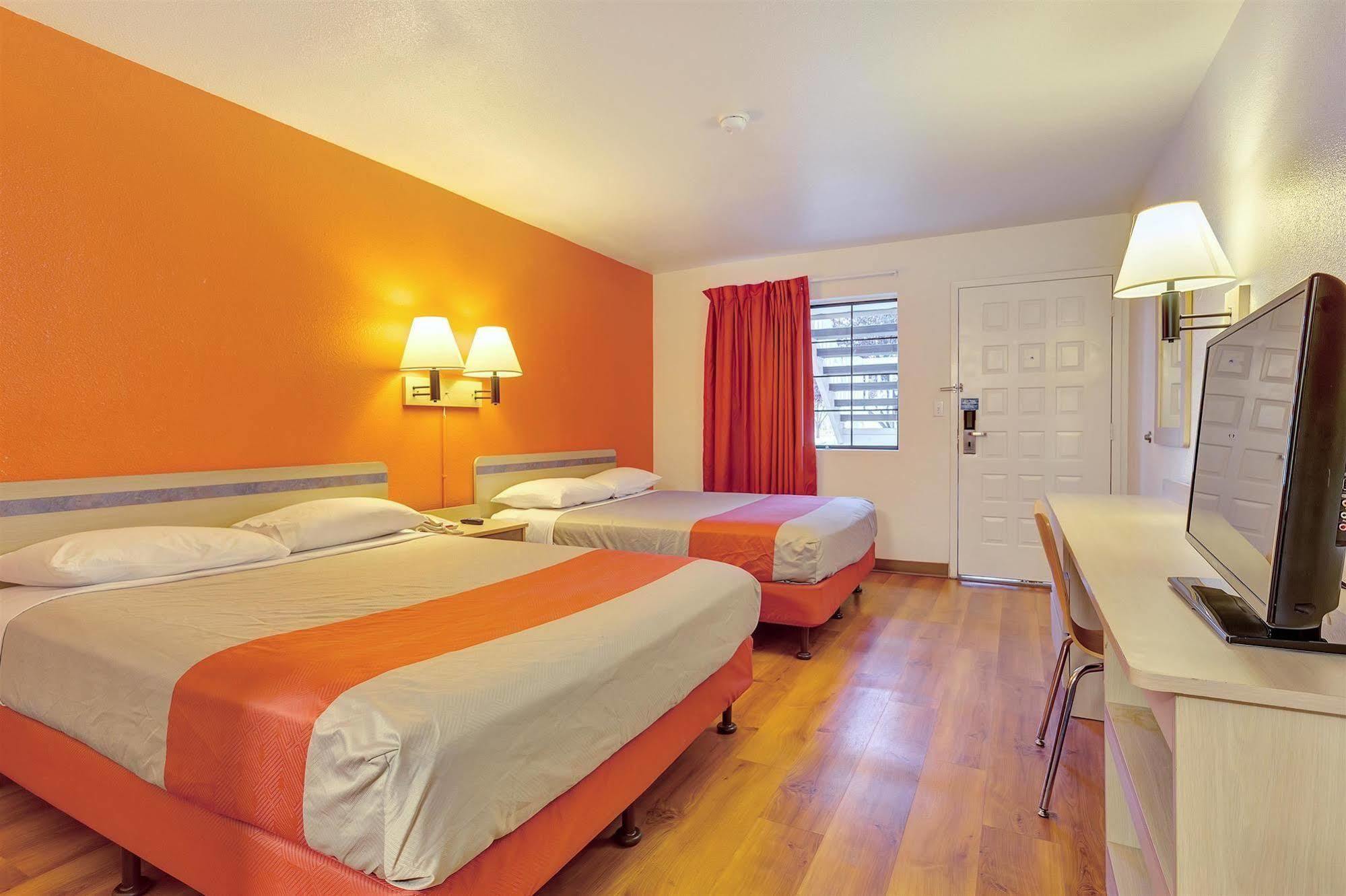 Motel 6-Santa Rosa, Ca - North Екстер'єр фото