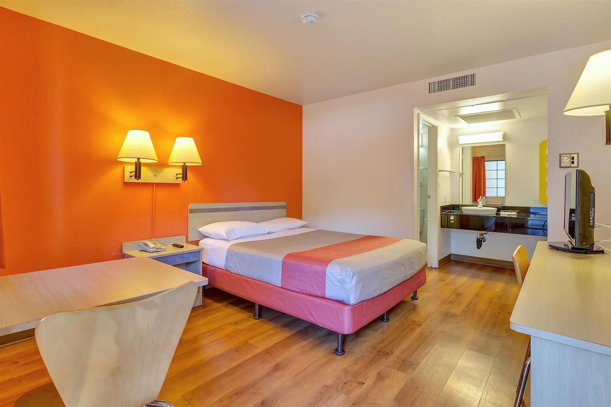 Motel 6-Santa Rosa, Ca - North Екстер'єр фото