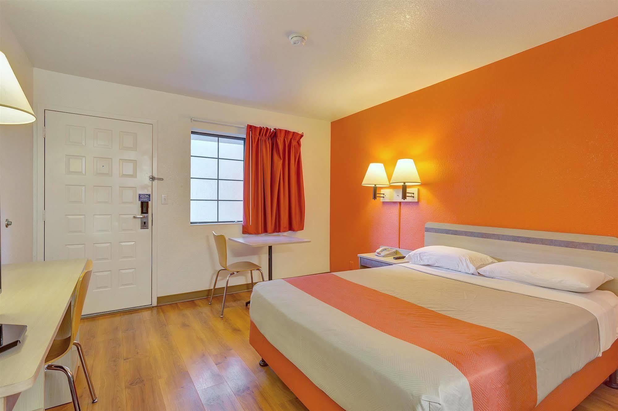 Motel 6-Santa Rosa, Ca - North Екстер'єр фото